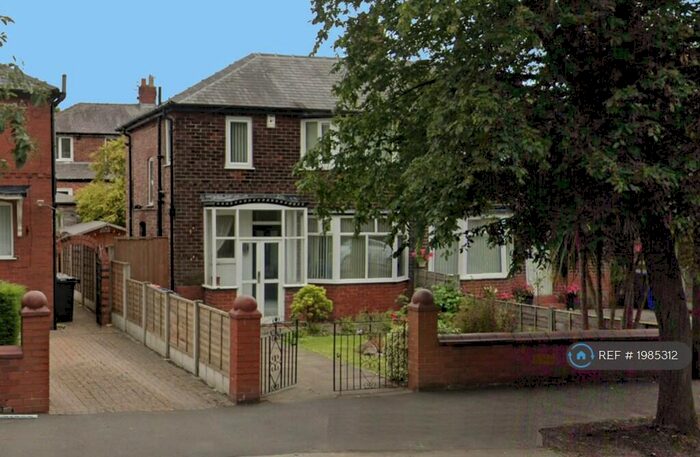 3 Bedroom Semi-Detached House To Rent In Lancaster Road, Salford, M6