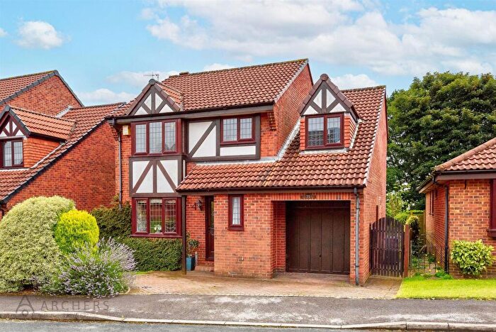 4 Bedroom Detached House For Sale In Hillcote Close, Fulwood, Sheffield, S10