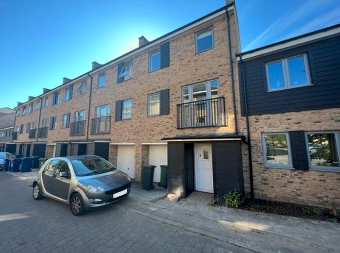 3 Bedroom Terraced House To Rent In Alice Bell Close, Cambridge, CB4