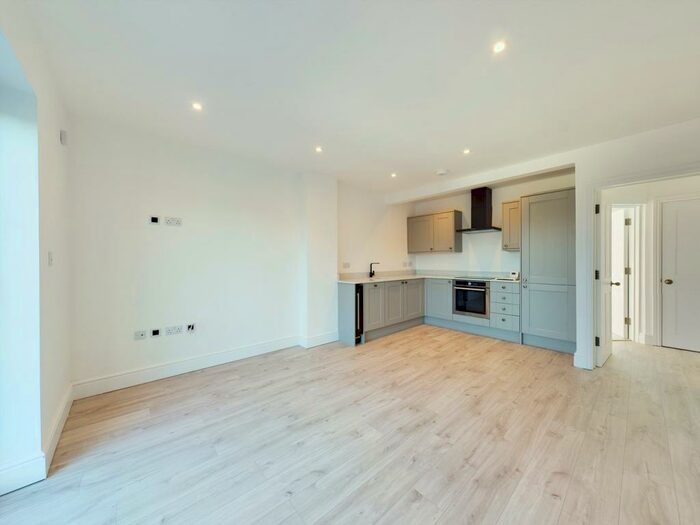 1 Bedroom Apartment To Rent In Walsworth Road, Hitchin, SG4