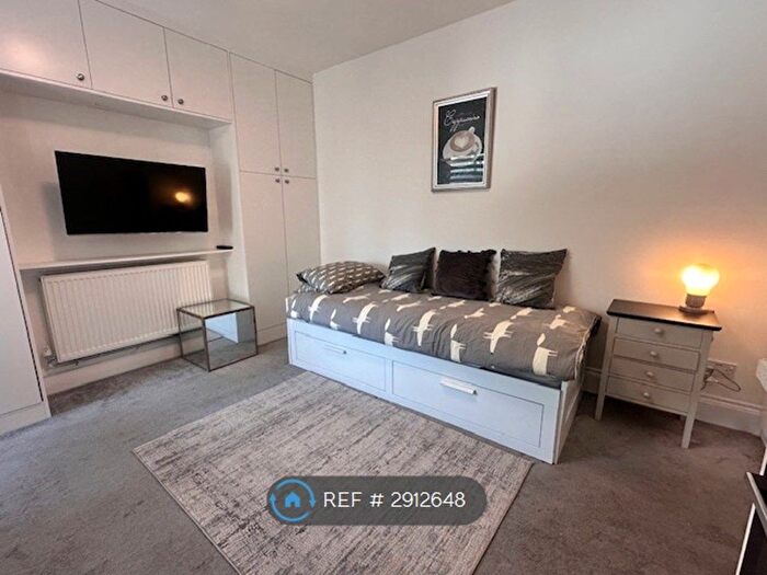 Studio To Rent In Marlborough Hill, Harrow, HA1