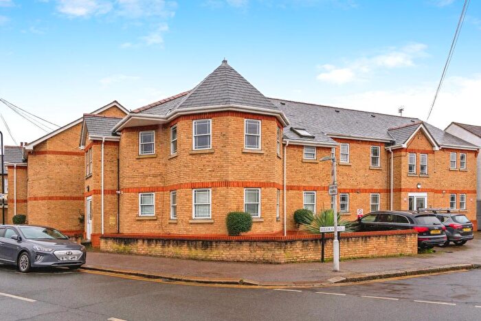 2 Bedroom Flat To Rent In Steepleton Court, Leyton, E10