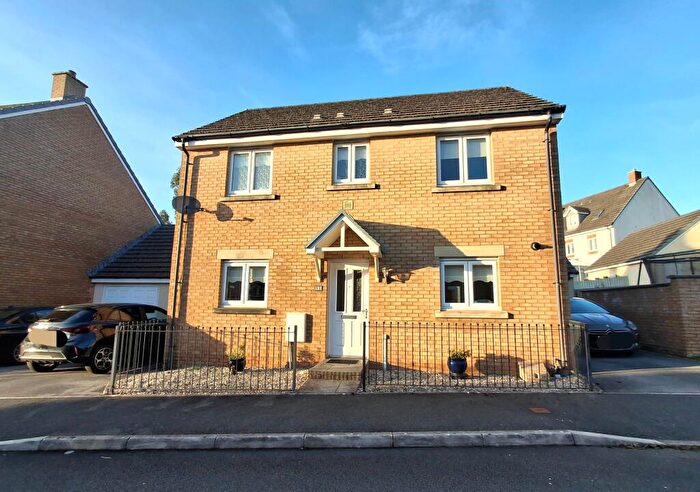 3 Bedroom Detached House For Sale In Ffordd Y Grug, Coity, CF35