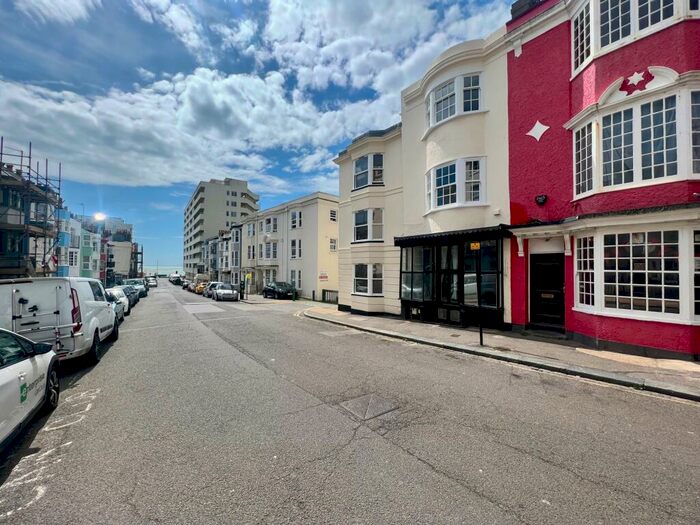 2 Bedroom Maisonette To Rent In Western Street, Brighton, BN1