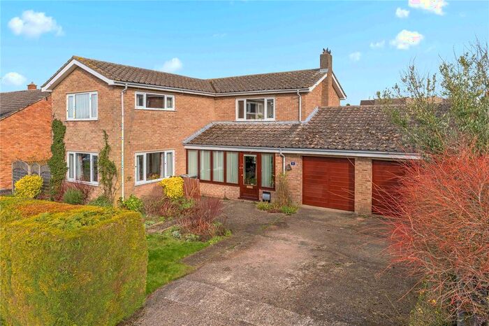 4 Bedroom Detached House For Sale In Sedop Close, Saffron Walden, Essex, CB11