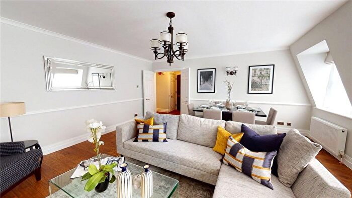 2 Bedroom Flat To Rent In Tilney Street, Mayfair, W1K