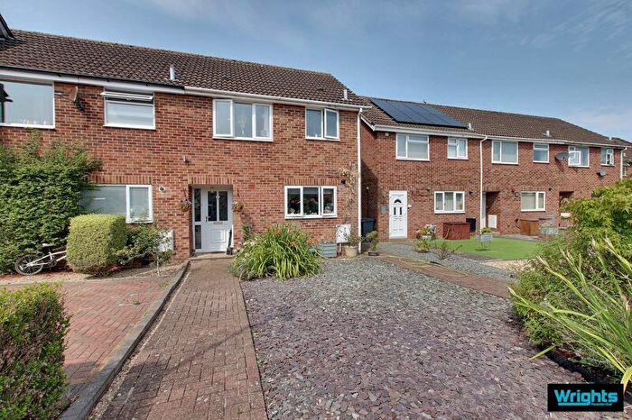 3 Bedroom Terraced House For Sale In Home Close, Trowbridge, BA14