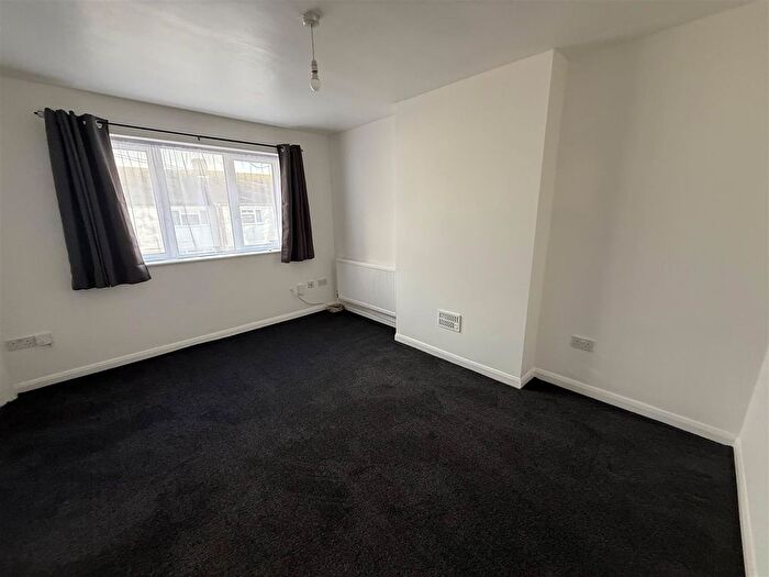 2 Bedroom Flat To Rent In Llanover Road, Wembley, HA9