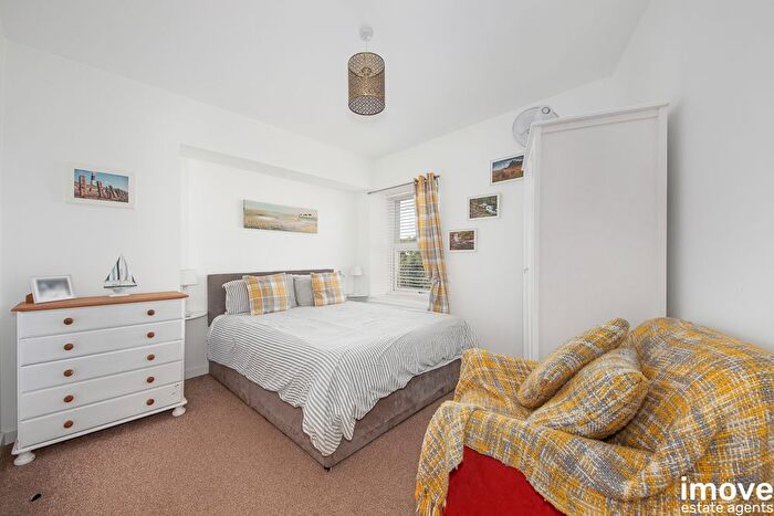 3 Bedroom End Of Terrace House For Sale In Hillesdon Road, Torquay, TQ1