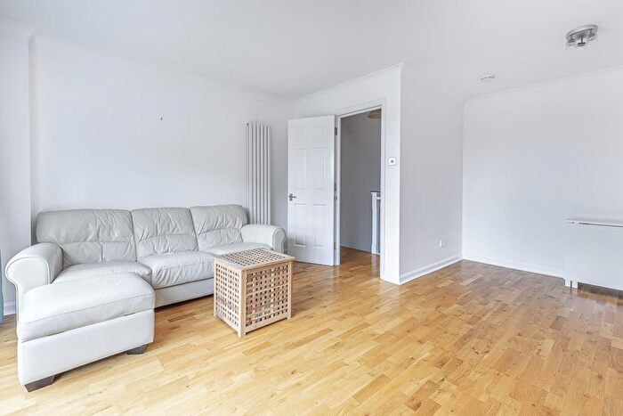 4 Bedroom End Of Terrace House To Rent In Pankhurst Avenue, London, E16