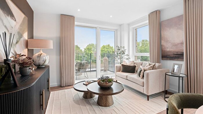 1 Bedroom Flat For Sale In Plumstead Road, London, SE18