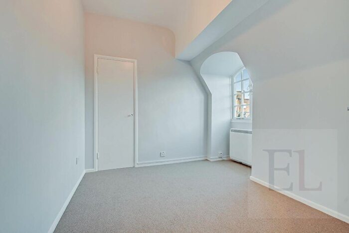 2 Bedroom Apartment To Rent In Cooper House, Lyons Place, London, NW8