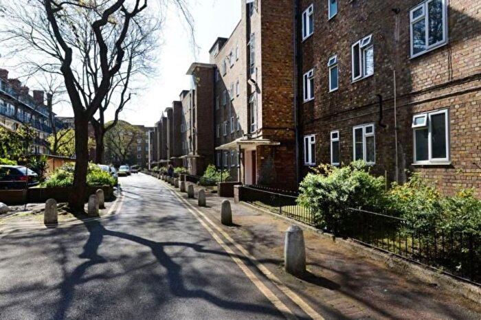 3 Bedroom Flat To Rent In Great Dover Street, London, SE1