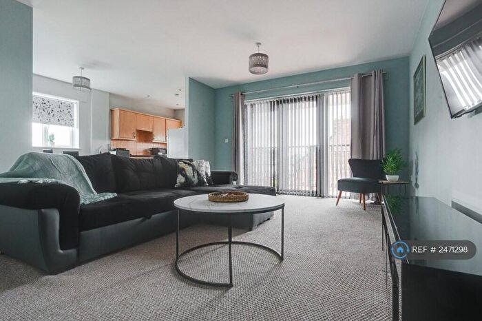 2 Bedroom Terraced House To Rent In Hyde Road, Manchester, M18