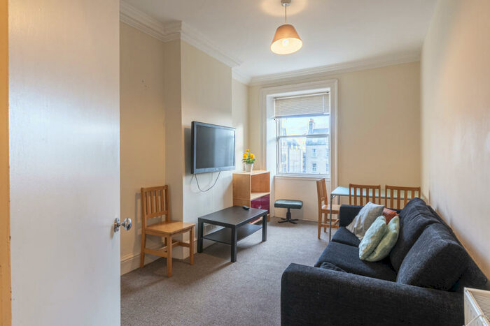 3 Bedroom Flat To Rent In Nicolson Square Edinburgh United Kingdom, EH8