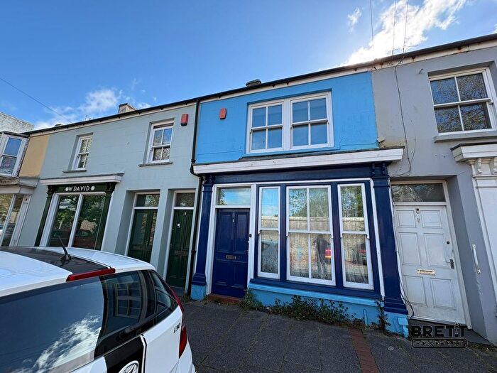 2 Bedroom Terraced House To Rent In Commercial Row, Pembroke Dock, Pembrokeshire., SA72