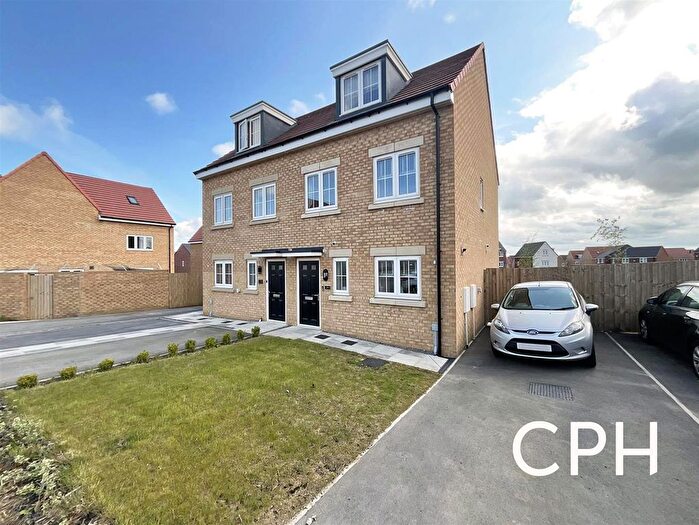 3 Bedroom Semi-Detached House For Sale In Maximus Way, Eastfield, Scarborough, YO11