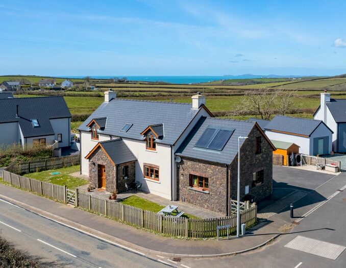 4 Bedroom Detached House For Sale In Eldergrove, Broadway, Broad Haven, Haverfordwest, SA62