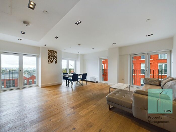 2 Bedroom Flat To Rent In Exchange Gardens, Keybridge Tower, SW8
