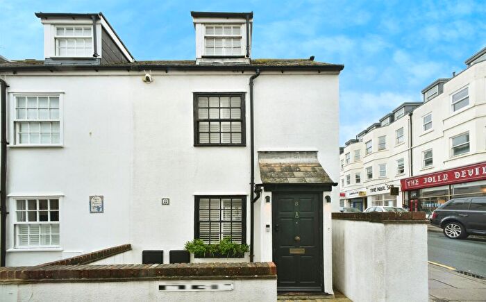 3 Bedroom End Of Terrace House For Sale In Little George Street, Brighton, BN2