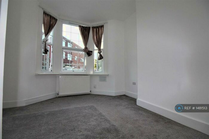 2 Bedroom Maisonette To Rent In Grange Road, Thornton Heath, CR7