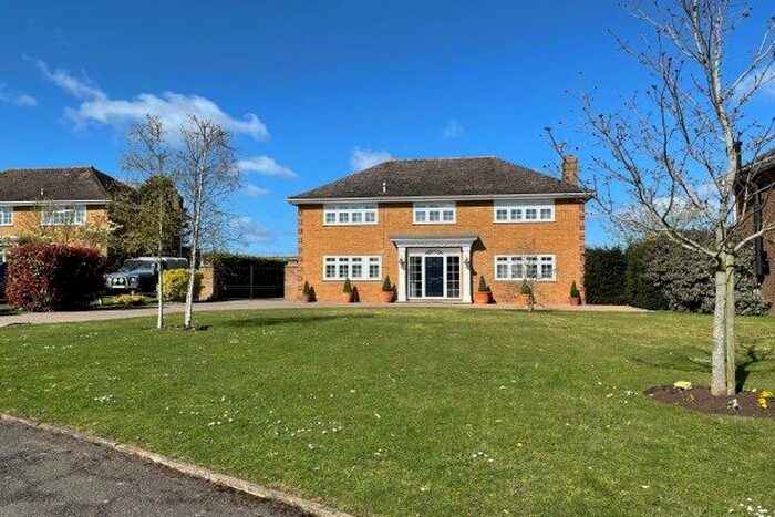 5 Bedroom Detached House To Rent In Dane Close, Sittingbourne, ME9