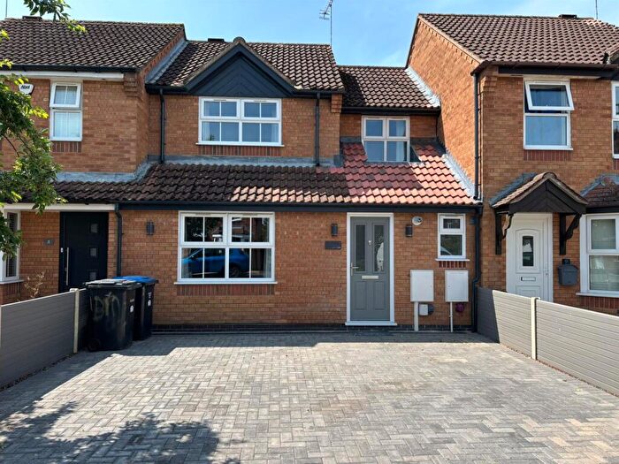 4 Bedroom Terraced House To Rent In Deene Close, Market Harborough, LE16