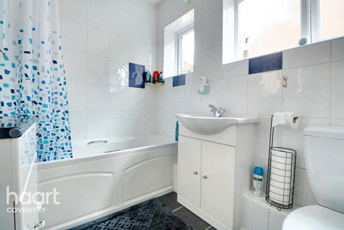 2 Bedroom Semi-Detached Bungalow For Sale In Leaf Lane, Coventry, CV3