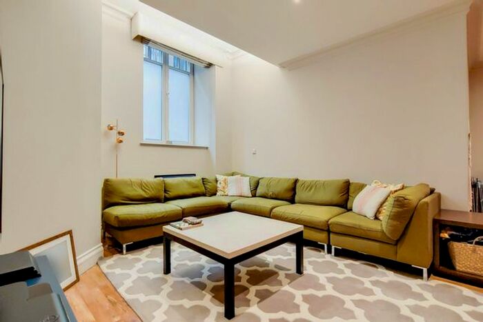 2 Bedroom Flat To Rent In Marsham Street, Westminster, London, SW1P