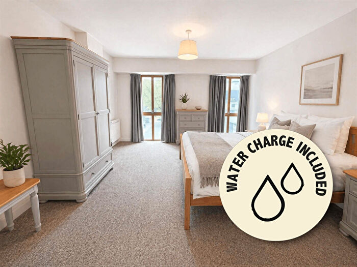 2 Bedroom Flat To Rent In Flat, , St James Barton Roundabout, City Centre, BS1