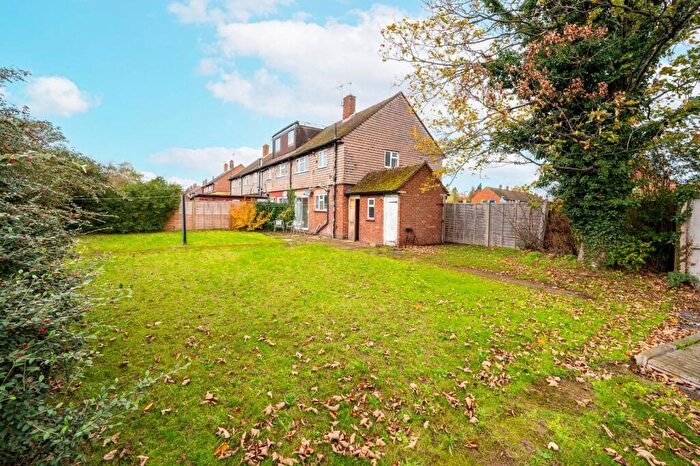 3 Bedroom Semi Detached House To Rent In Stoughton Road, Guildford, GU1