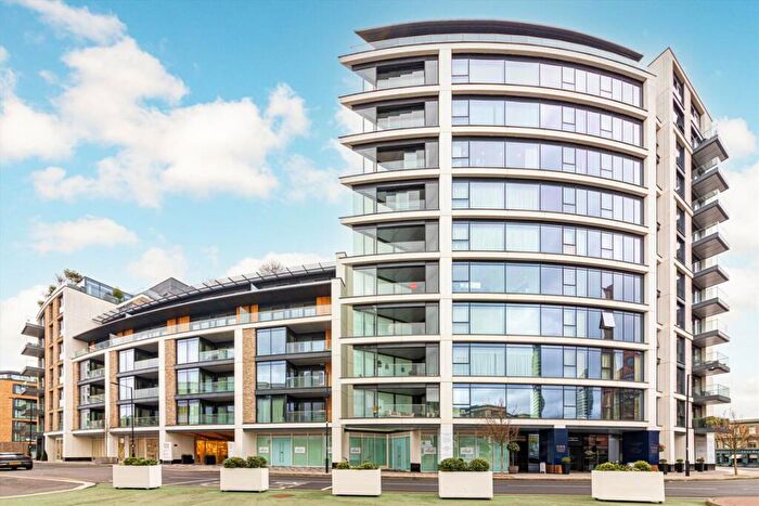 3 Bedroom Flat For Sale In Harbour Avenue, London, SW10