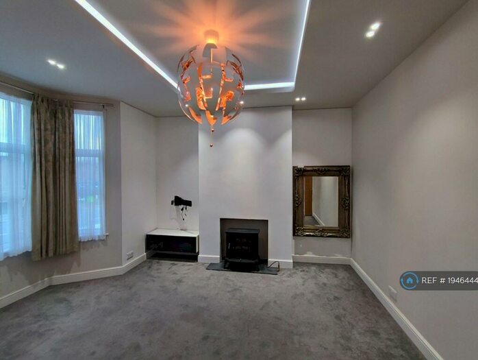 4 Bedroom Terraced House To Rent In West Hendon Broadway, London, NW9