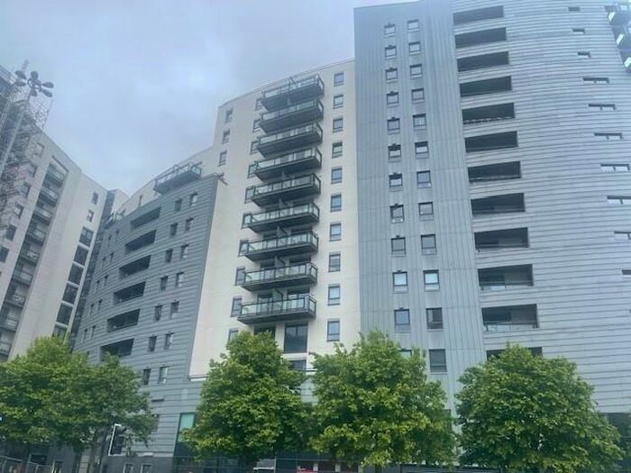 2 Bedroom Apartment To Rent In Gateway North, Leeds City Centre, LS9