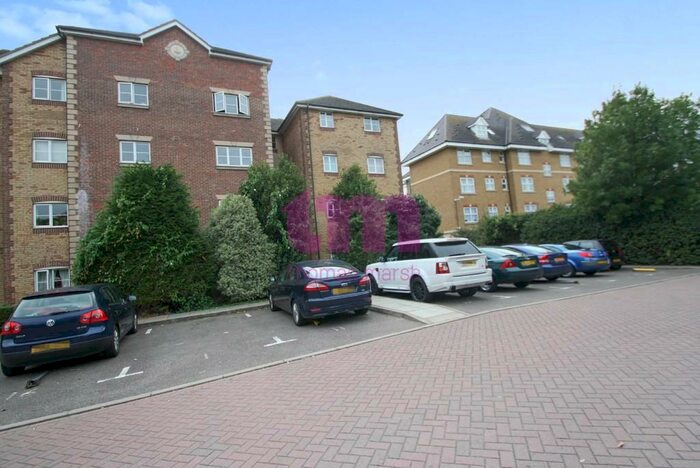 2 Bedroom Flat To Rent In Harrisons Wharf, Purfleet, RM19