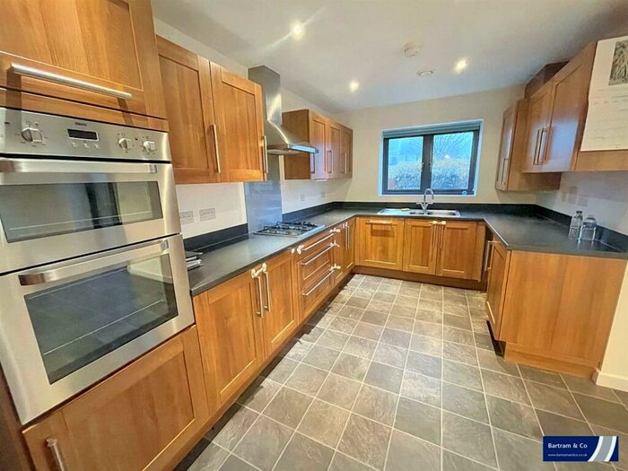 4 Bedroom Semi-Detached House To Rent In Fen Street, Brooklands, MK10