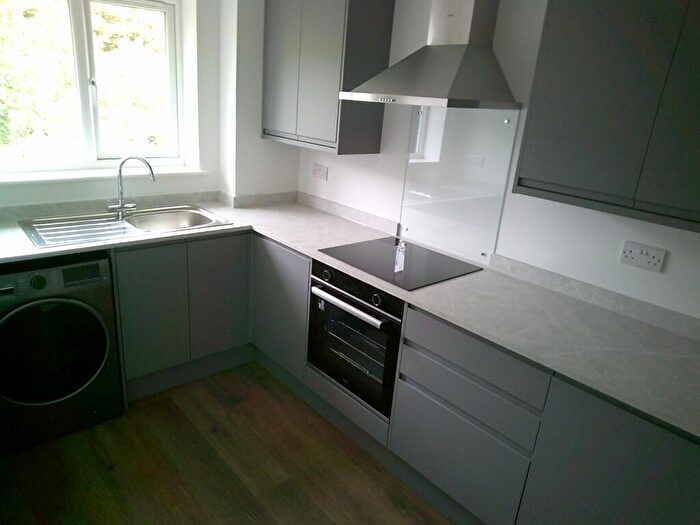 1 Bedroom Flat To Rent In Stirling Close, Rainham, Havering, London, RM13