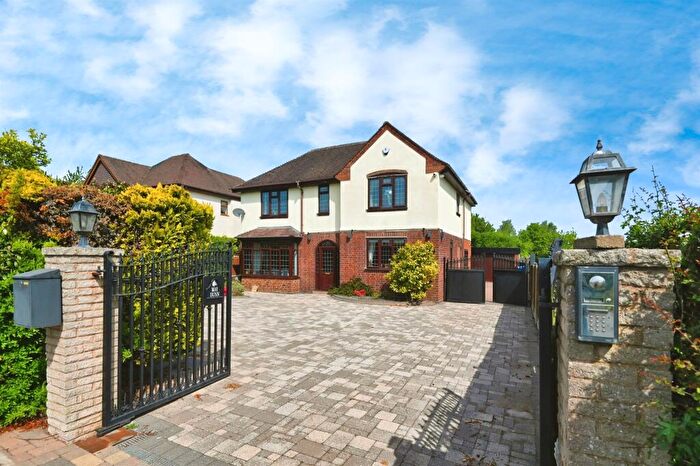 4 Bedroom Detached House For Sale In Hints Road, Mile Oak, Tamworth, B78