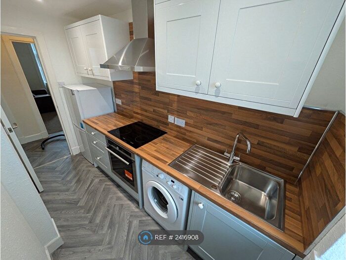 2 Bedroom Flat To Rent In Blackness Road, Dundee, DD2