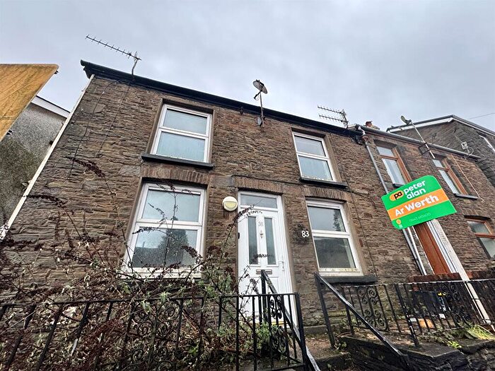 3 Bedroom End Of Terrace House For Sale In High Street, Pontypridd, CF37