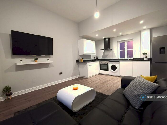 2 Bedroom Flat To Rent In Bath Street, Leamington Spa, CV31