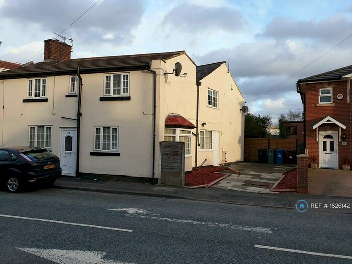 3 Bedroom Semi-Detached House To Rent In Hardmans Road, Whitefield, Manchester, M45