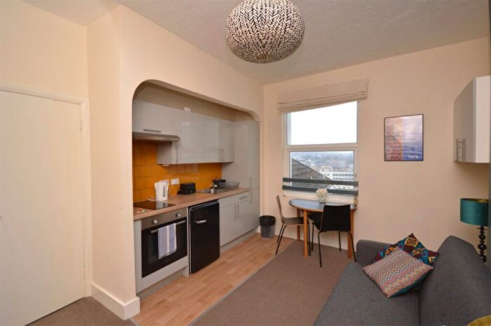1 Bedroom Apartment To Rent In Buckingham Road, Brighton, BN1