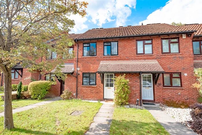 2 Bedroom House To Rent In Porchester, Ascot, SL5
