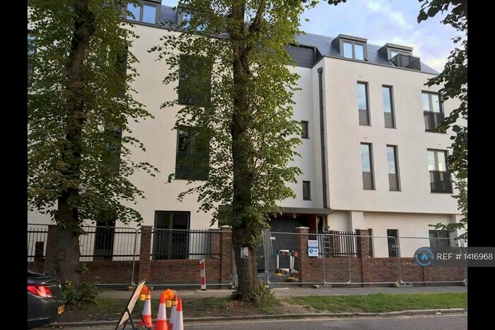 1 Bedroom Flat To Rent In Roxborough House, Harrow, HA1