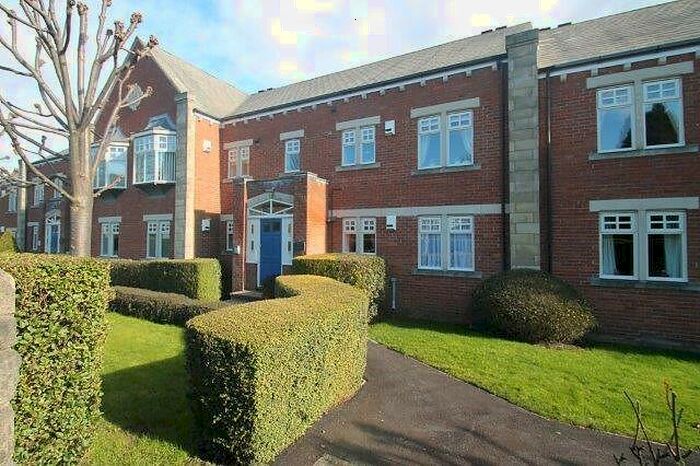 2 Bedroom Flat To Rent In St Mark's Court, Leeds Road, Harrogate, North Yorkshire, HG2