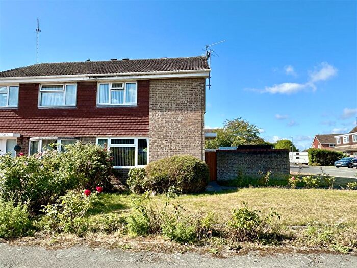 3 Bedroom Semi-Detached House For Sale In Alcocks Road, Alcester, B49