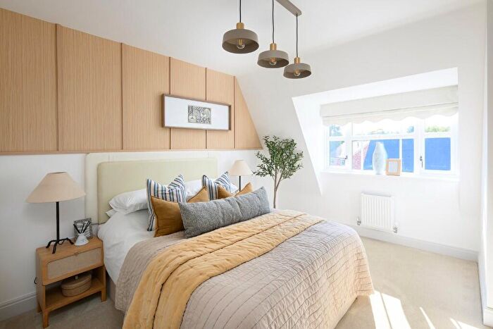 1 Bedroom Apartment For Sale In Ively Road, Fleet, GU51