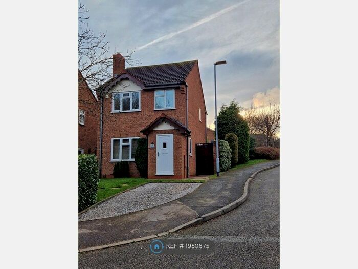 3 Bedroom Detached House To Rent In Merlin Close, Wilnecote, Tamworth, B77