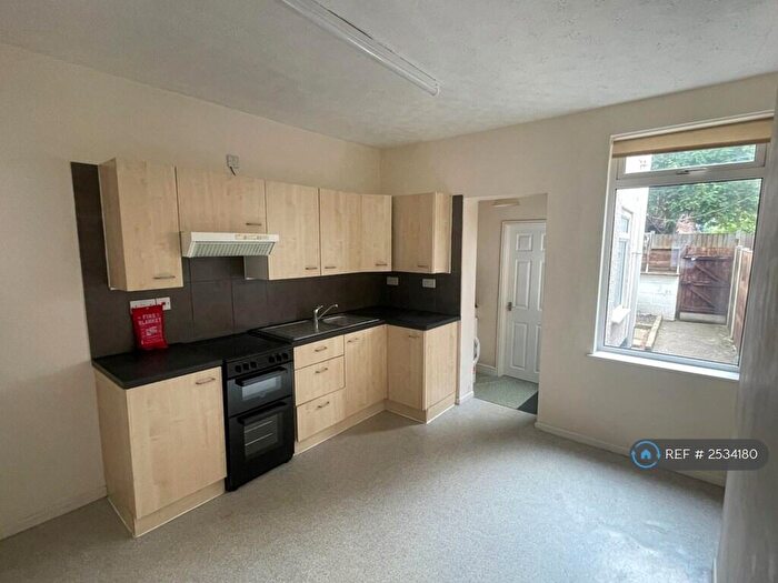 3 Bedroom Terraced House To Rent In Shipstone Road, Norwich, NR3
